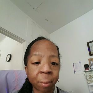 Meet your Posher, Ronika